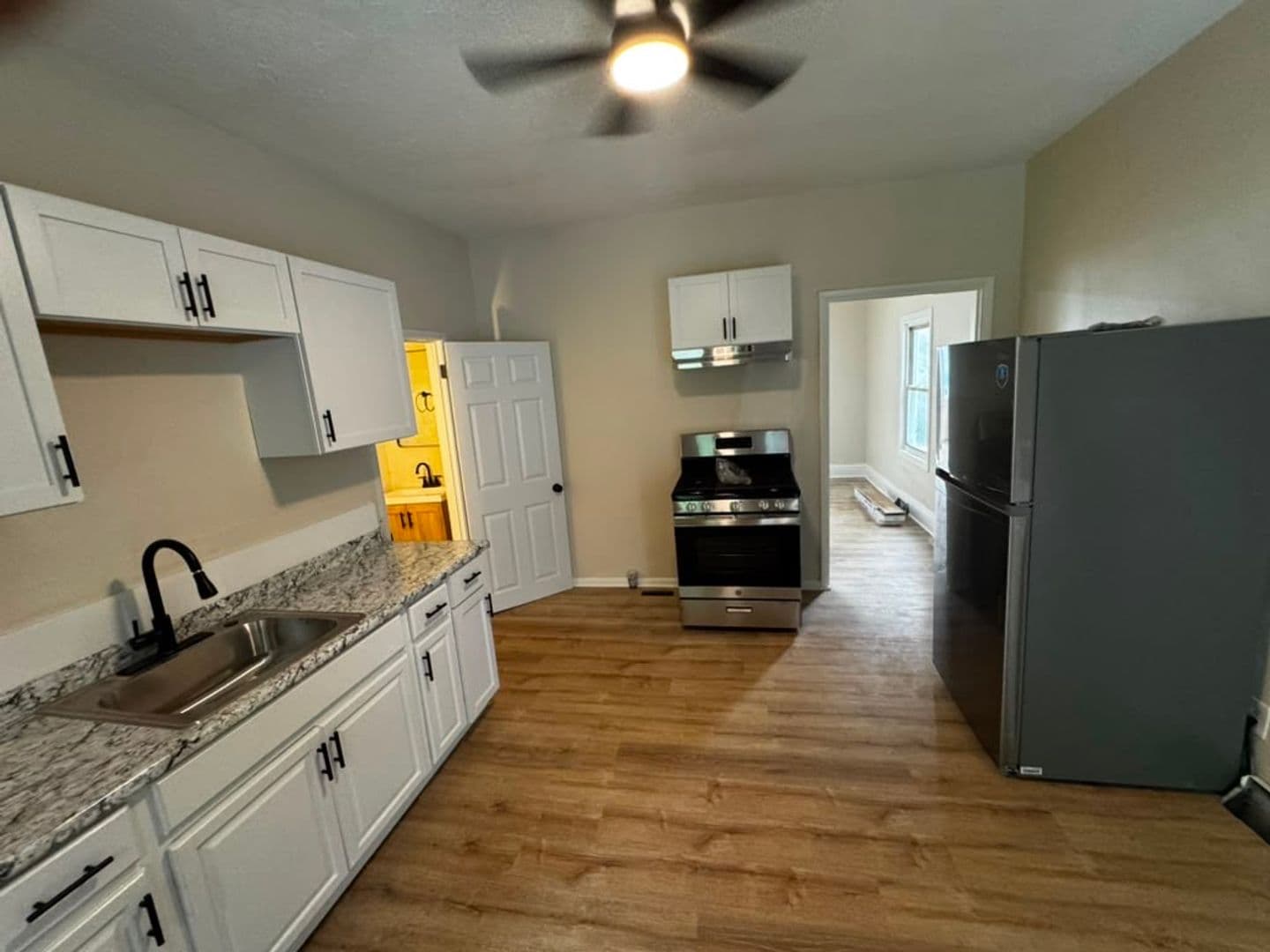 McKees Rocks House: 606 Federal St