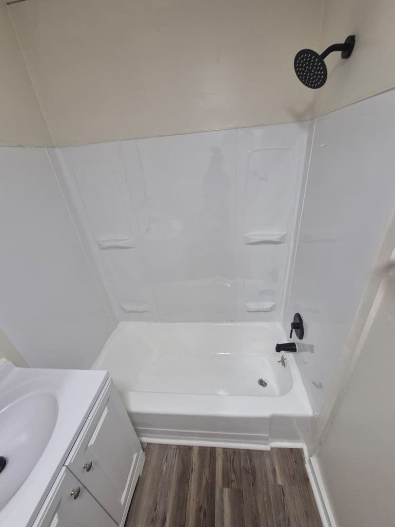Pittsburgh Apartment: 1400 Hill Ave