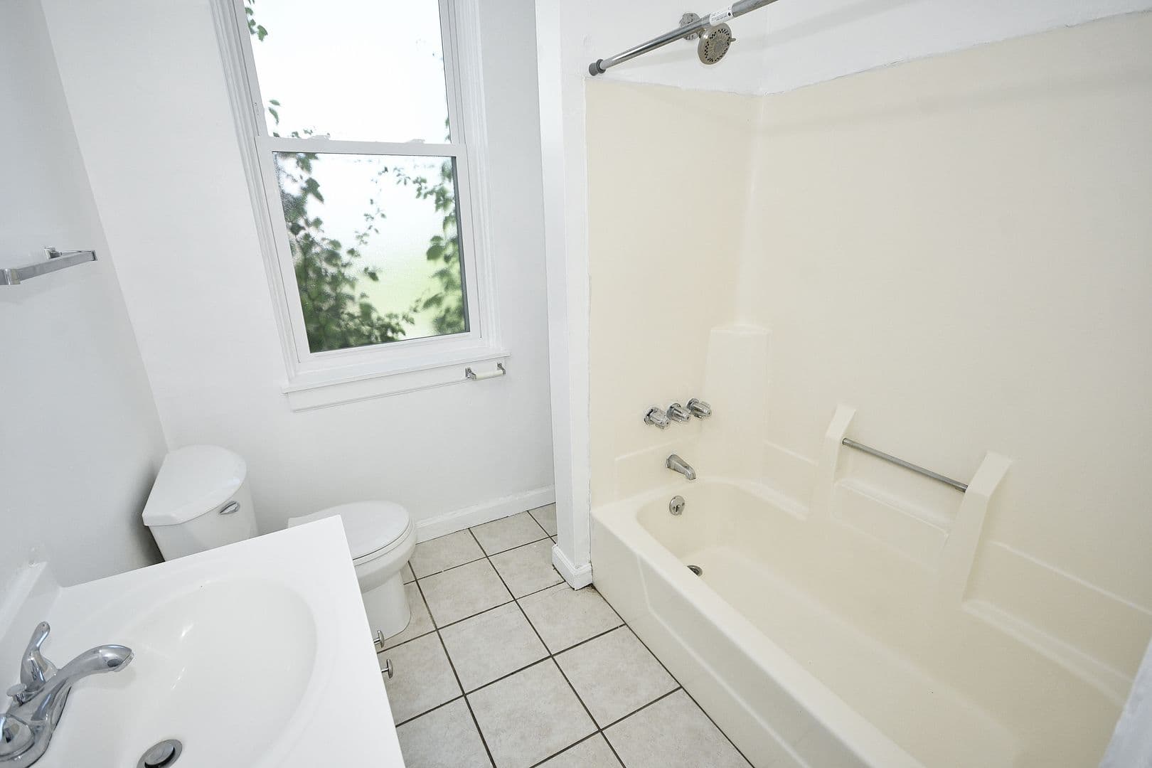 Pittsburgh Apartment: 805-807 Bayonne Ave