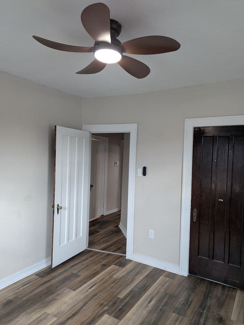 Pittsburgh Apartment: 531 Halsey Ave.