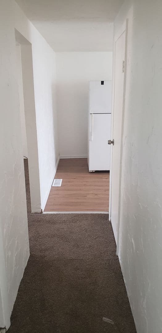 Braddock Apartment: 513 Stokes Avenue