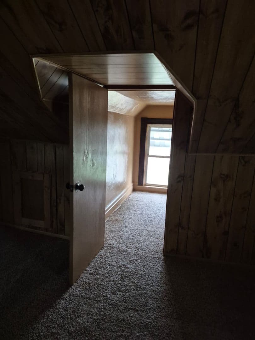 Pittsburgh House: 1701 Leolyn St