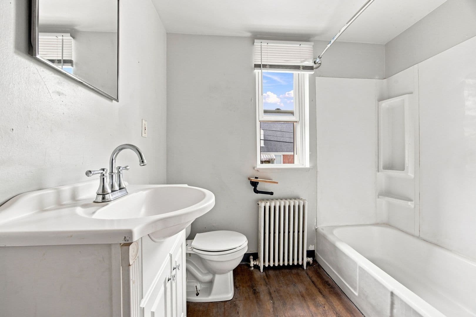 Mckeesport Apartment: 2937-2939 Freeland St