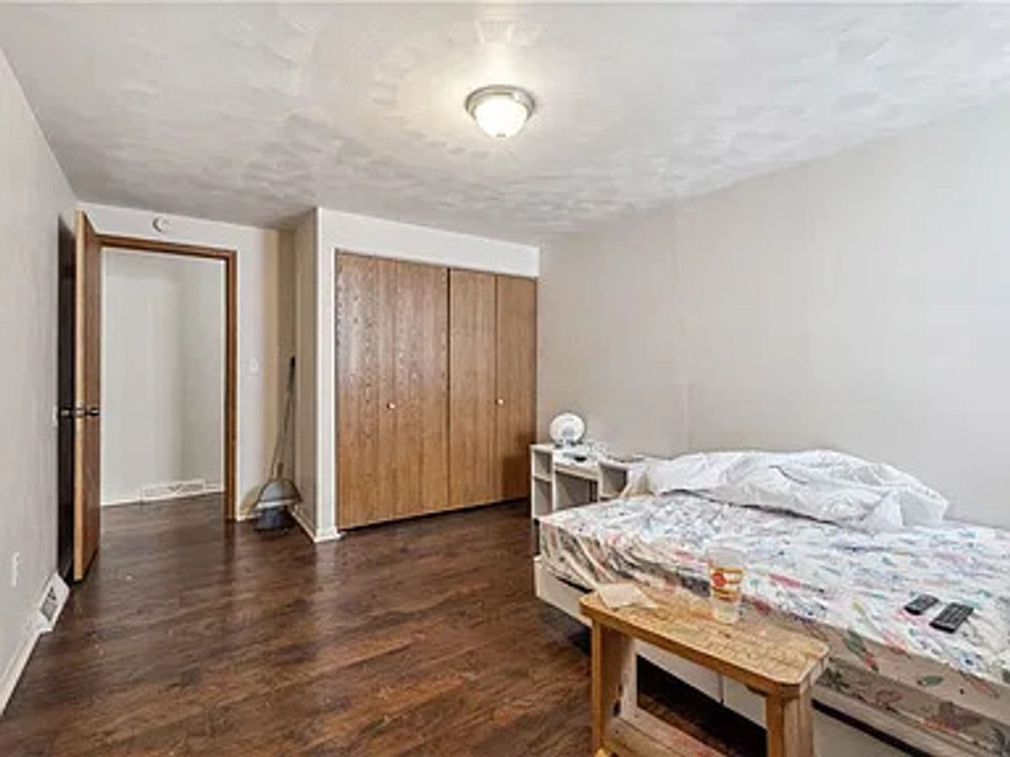 MC KEES ROCKS Apartment: 103 Ella St