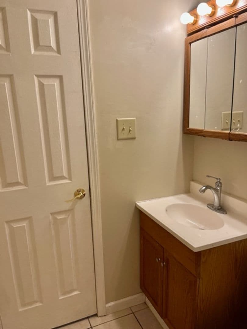 McKeesport Apartment: 1100 Oneil Boulevard
