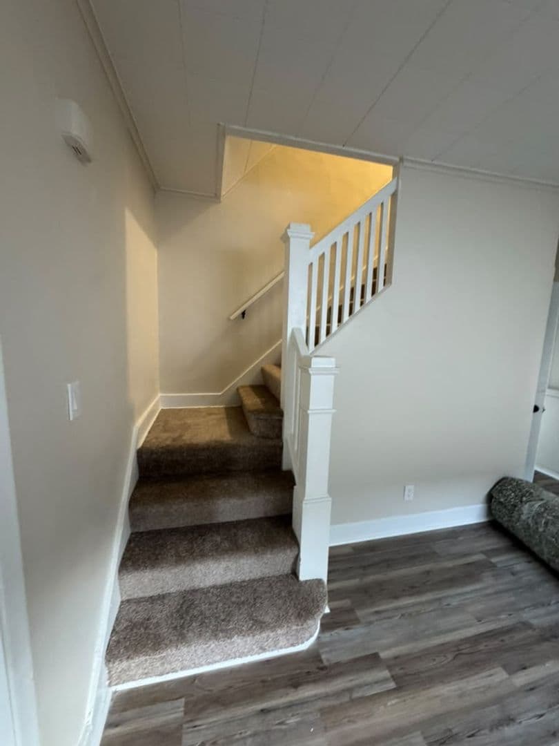 Pittsburgh House: 1407 Superior St