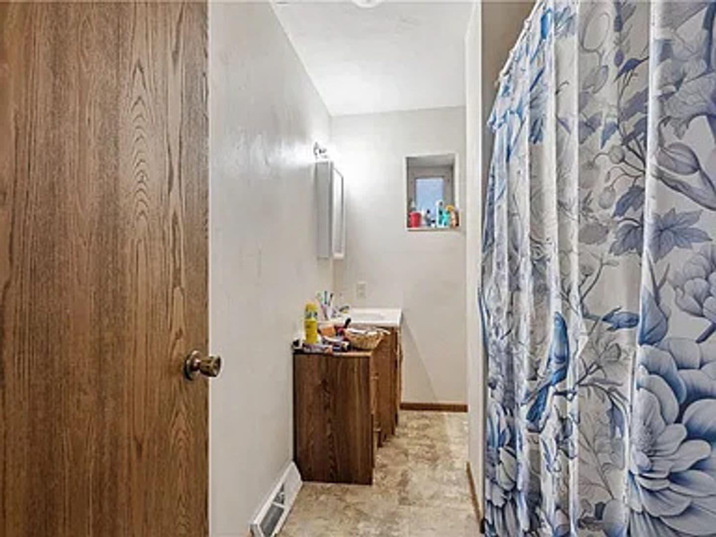MC KEES ROCKS Apartment: 103 Ella St