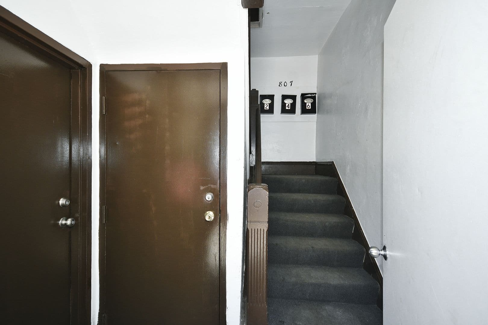 Pittsburgh Apartment: 805-807 Bayonne Ave