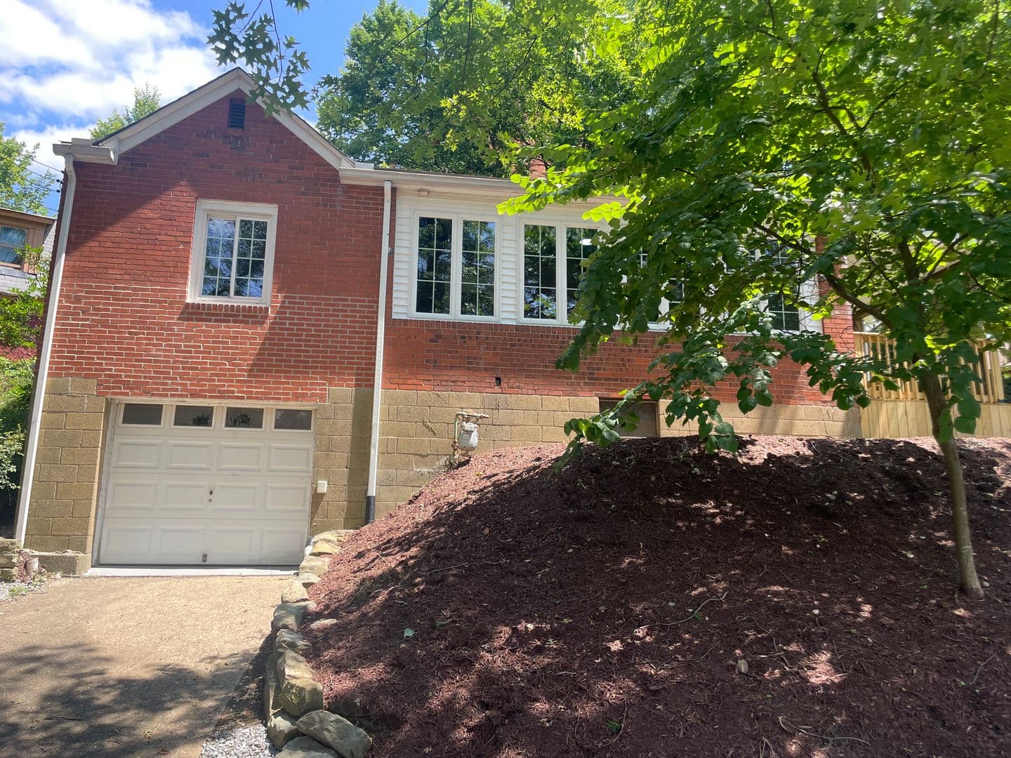 Pittsburgh House: 1016 Weber Street