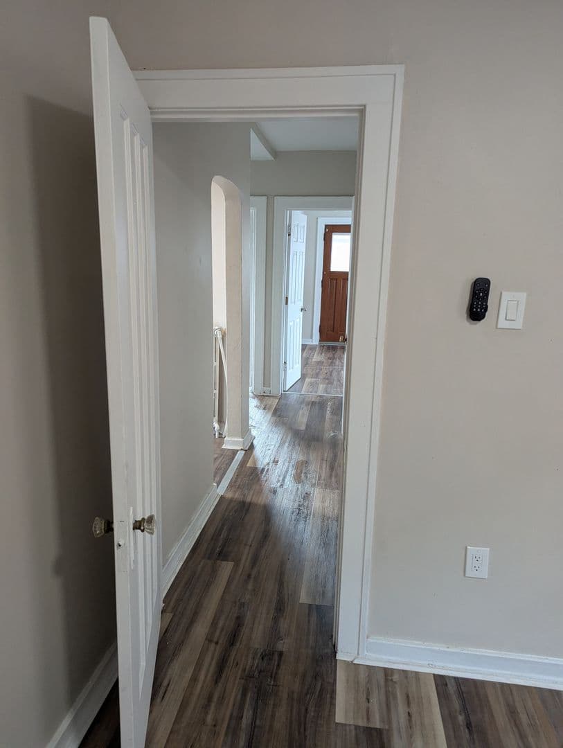 Pittsburgh Apartment: 531 Halsey Ave.