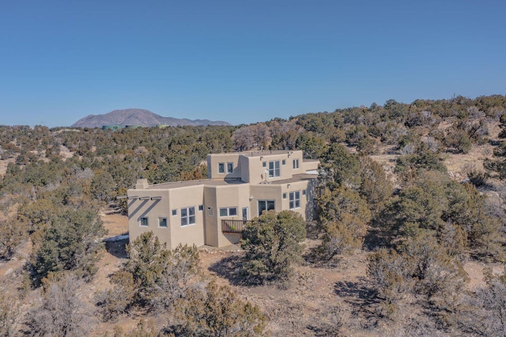 Edgewood House: 10 Alta Ct