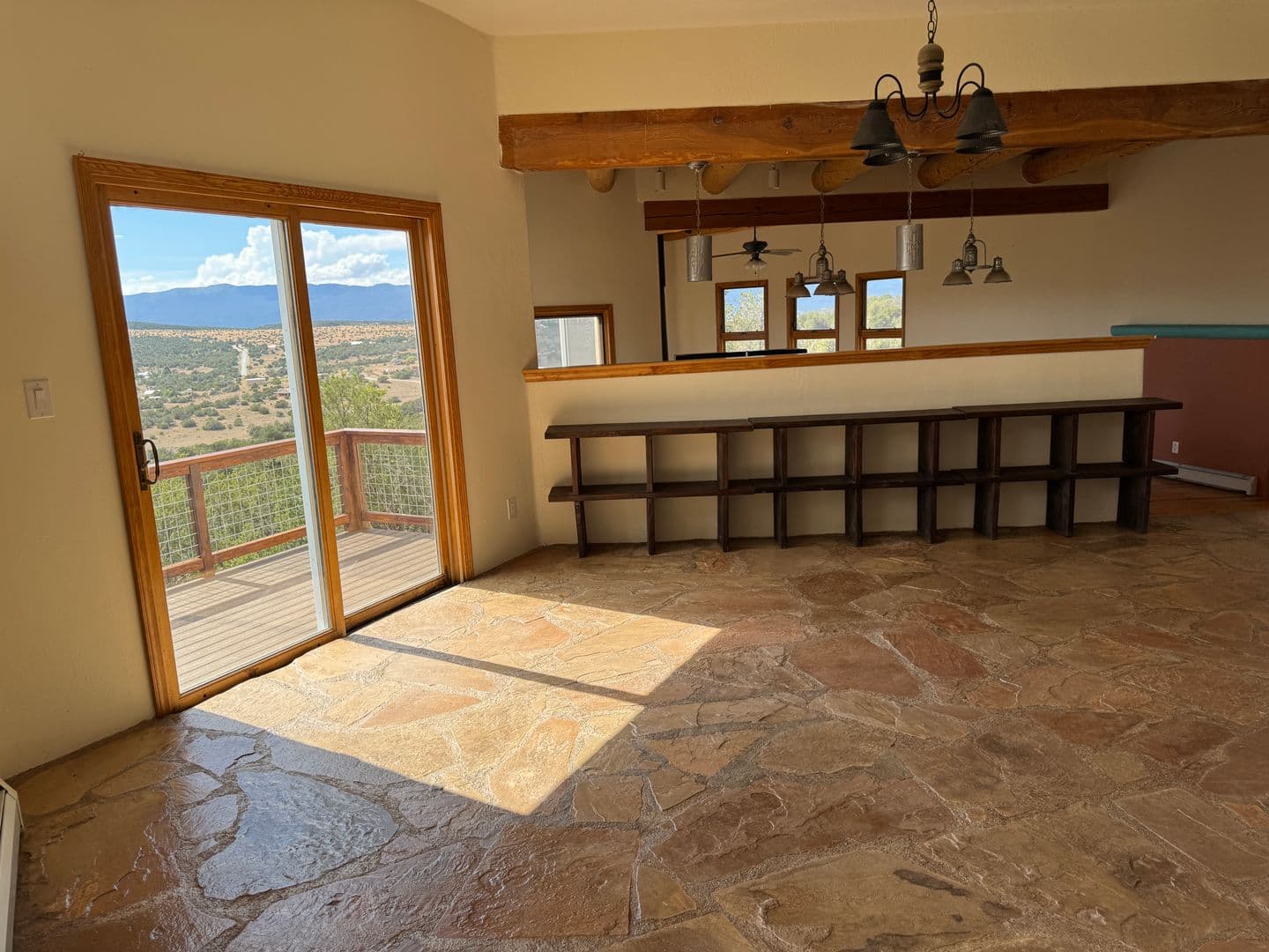 Edgewood House: 10 Alta Ct