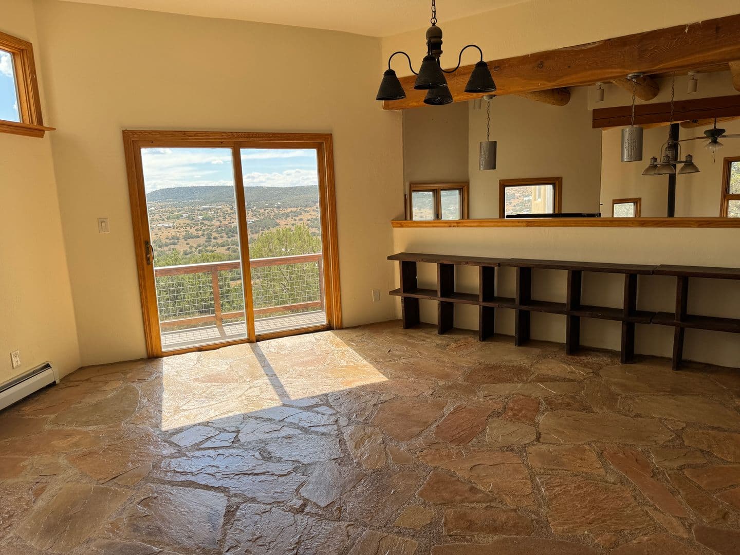 Edgewood House: 10 Alta Ct