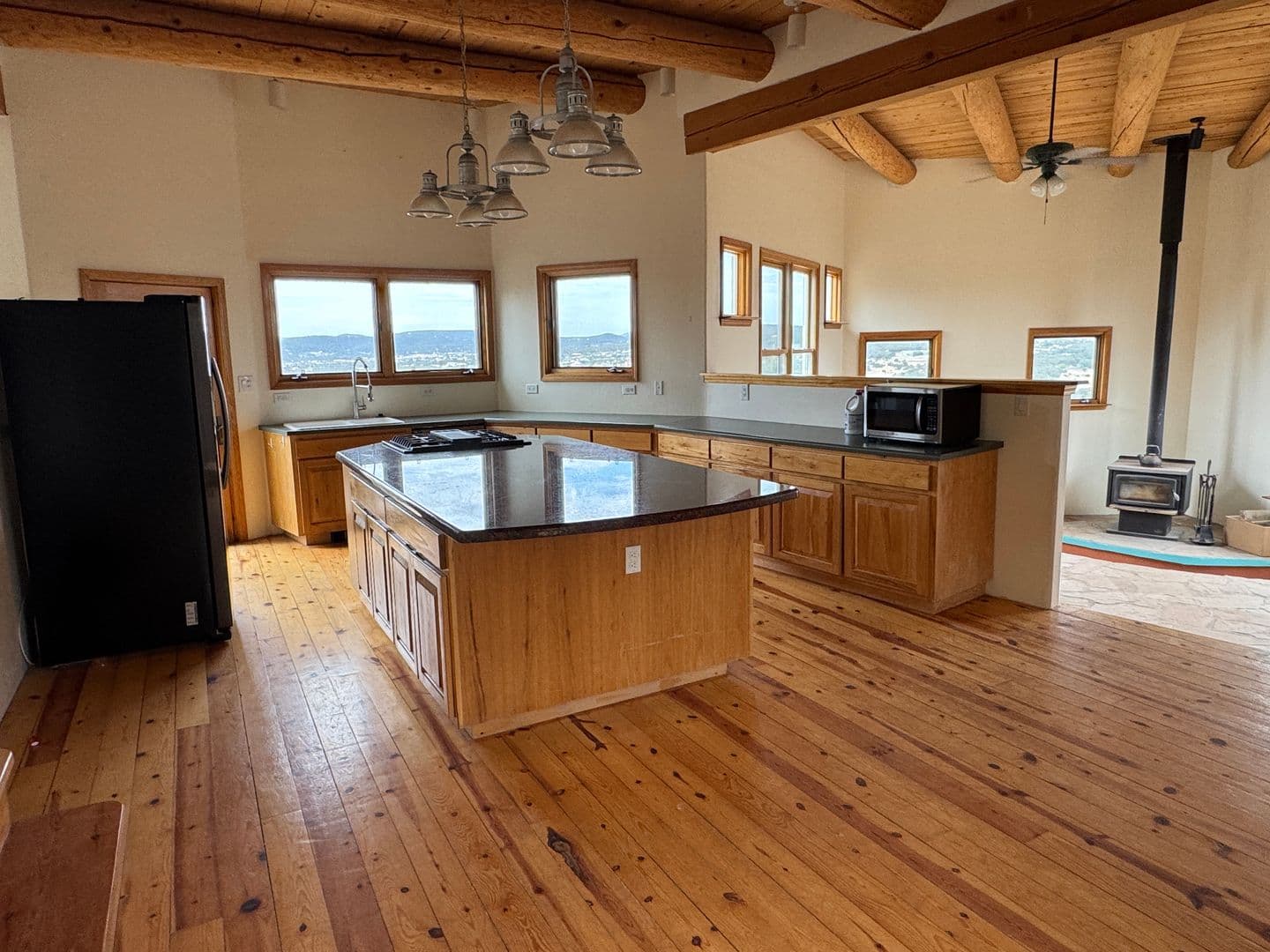 Edgewood House: 10 Alta Ct
