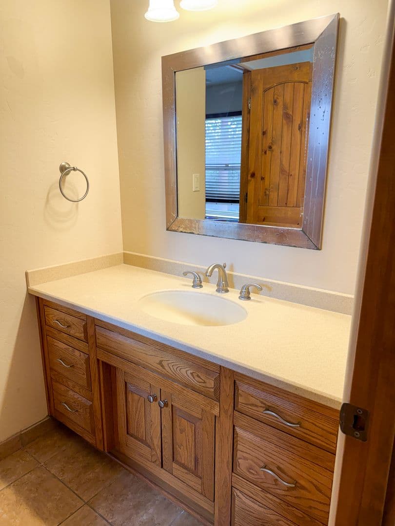 Sandia Park House: 9 Jordan Ct