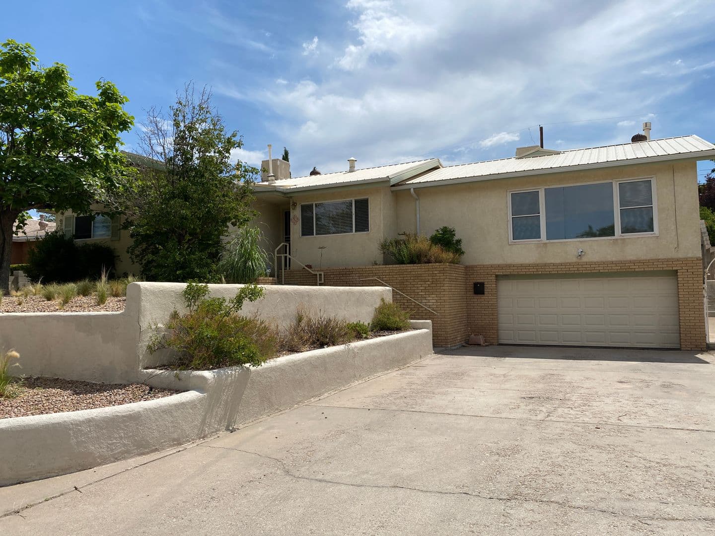 Albuquerque House: 1612 Princeton Dr SE