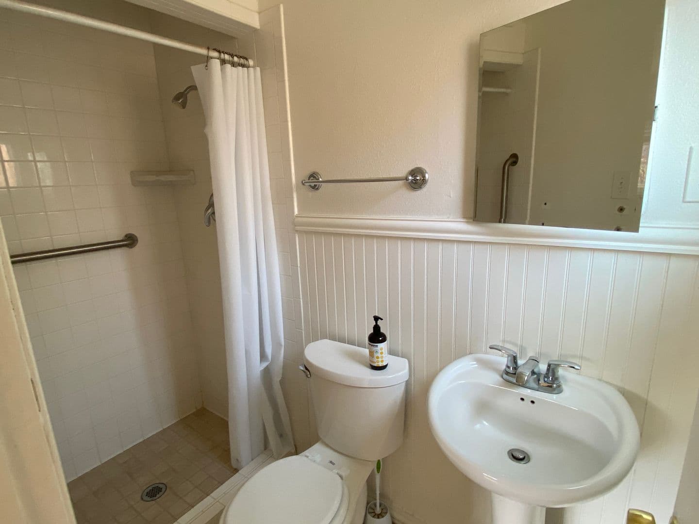 Albuquerque House: 1612 Princeton Dr SE