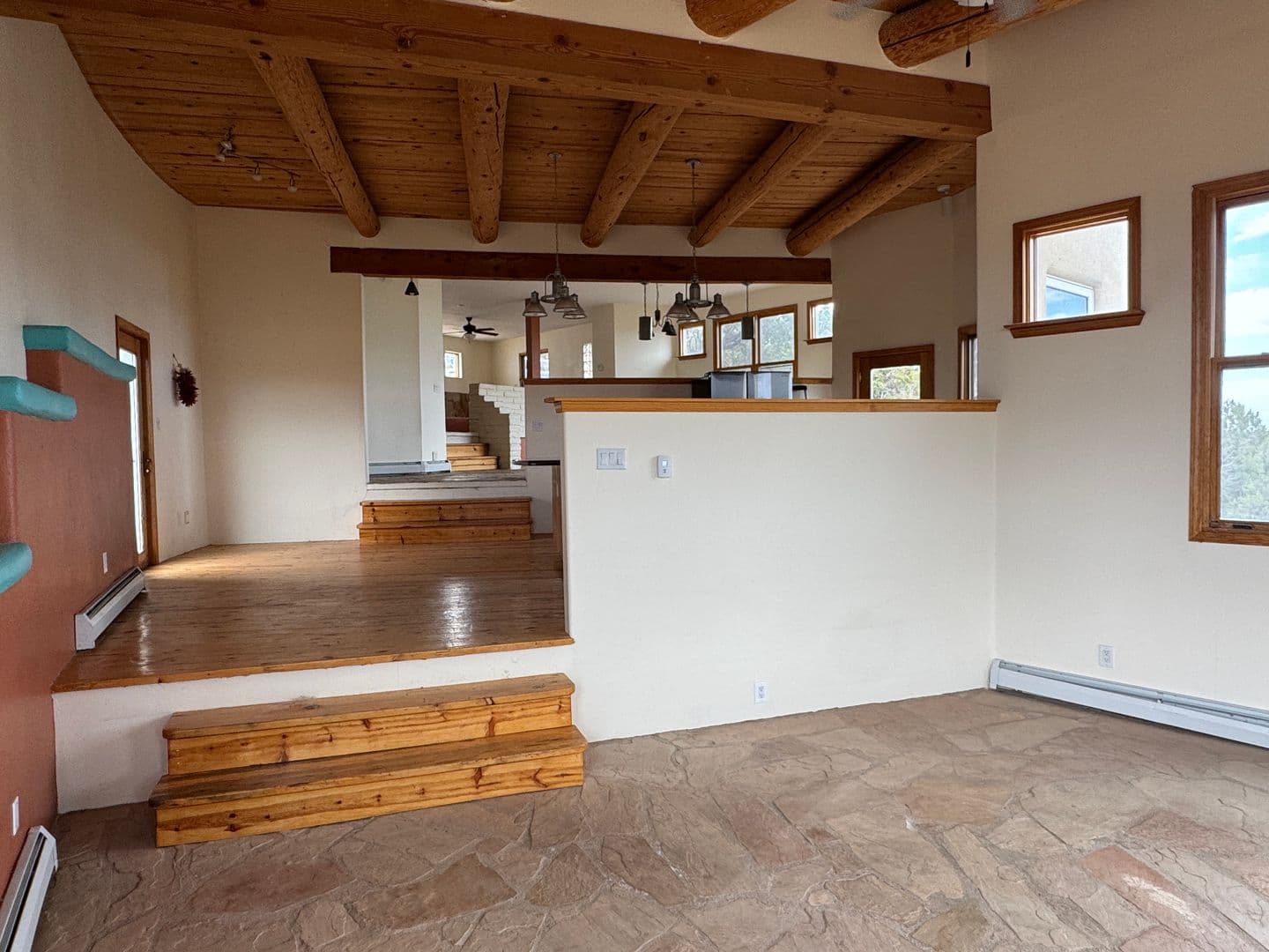 Edgewood House: 10 Alta Ct