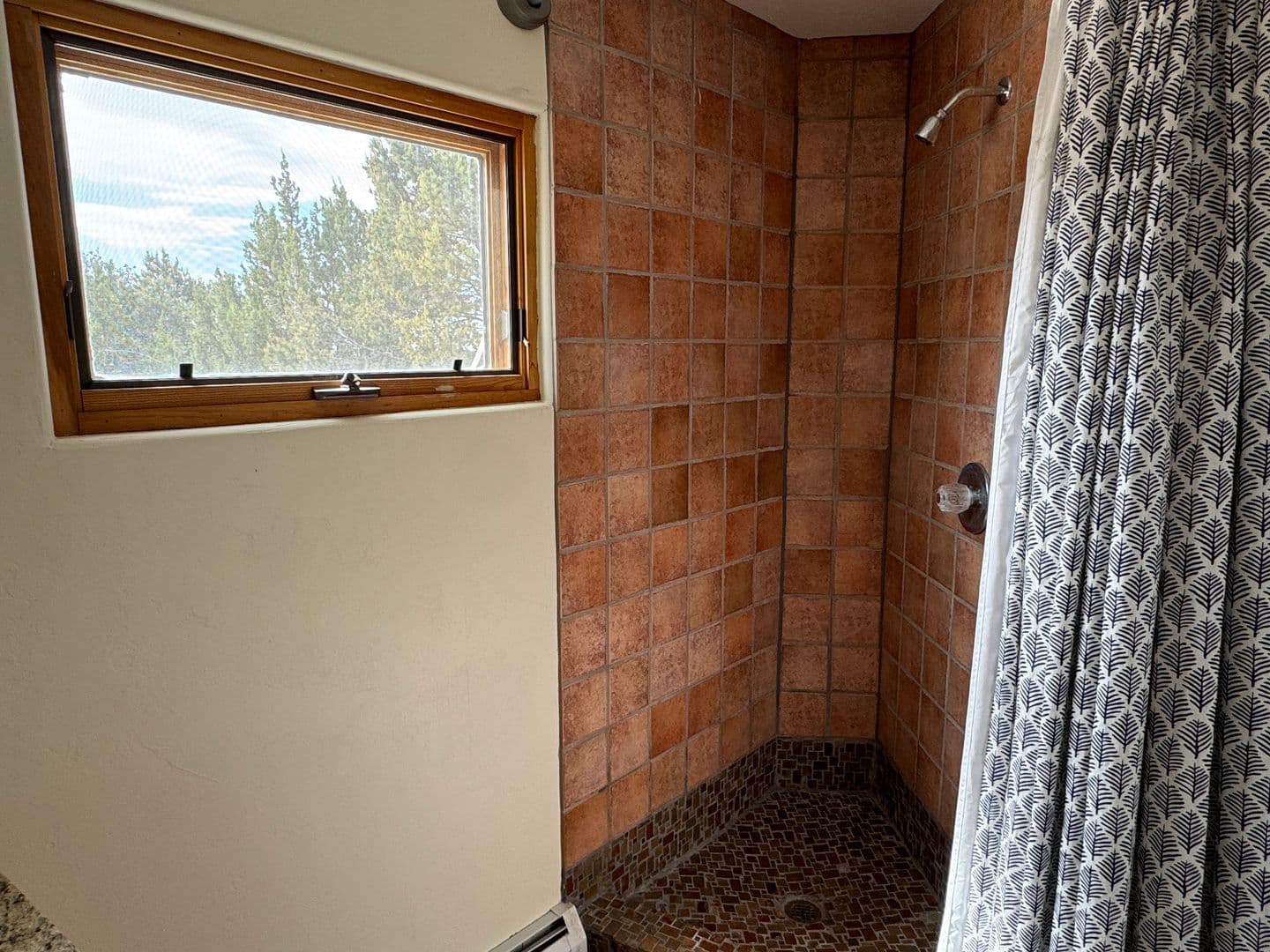 Edgewood House: 10 Alta Ct