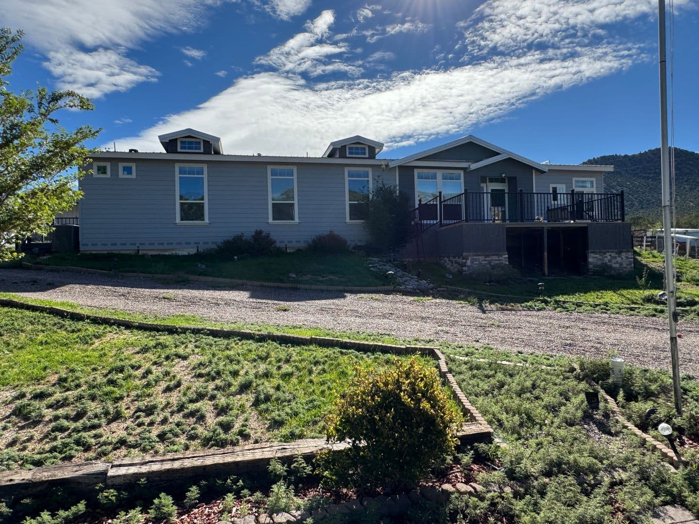 Sandia Park House: 1718 N Highway 14