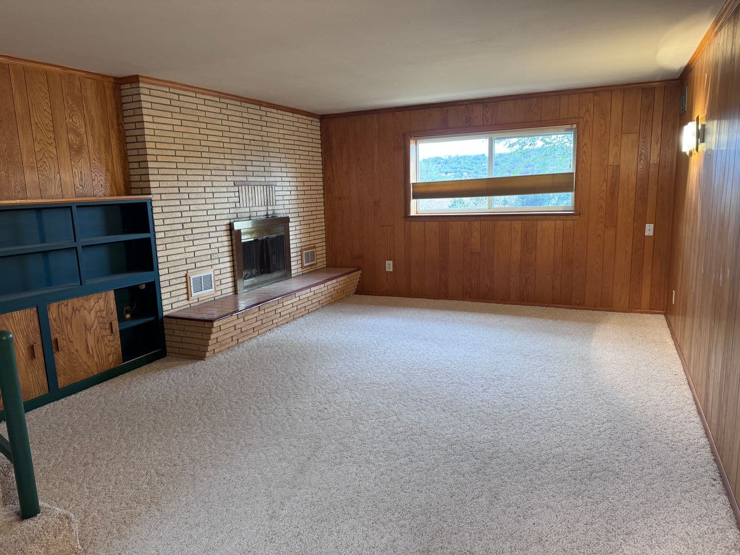 Cedar Crest House: 8 Paul Rd
