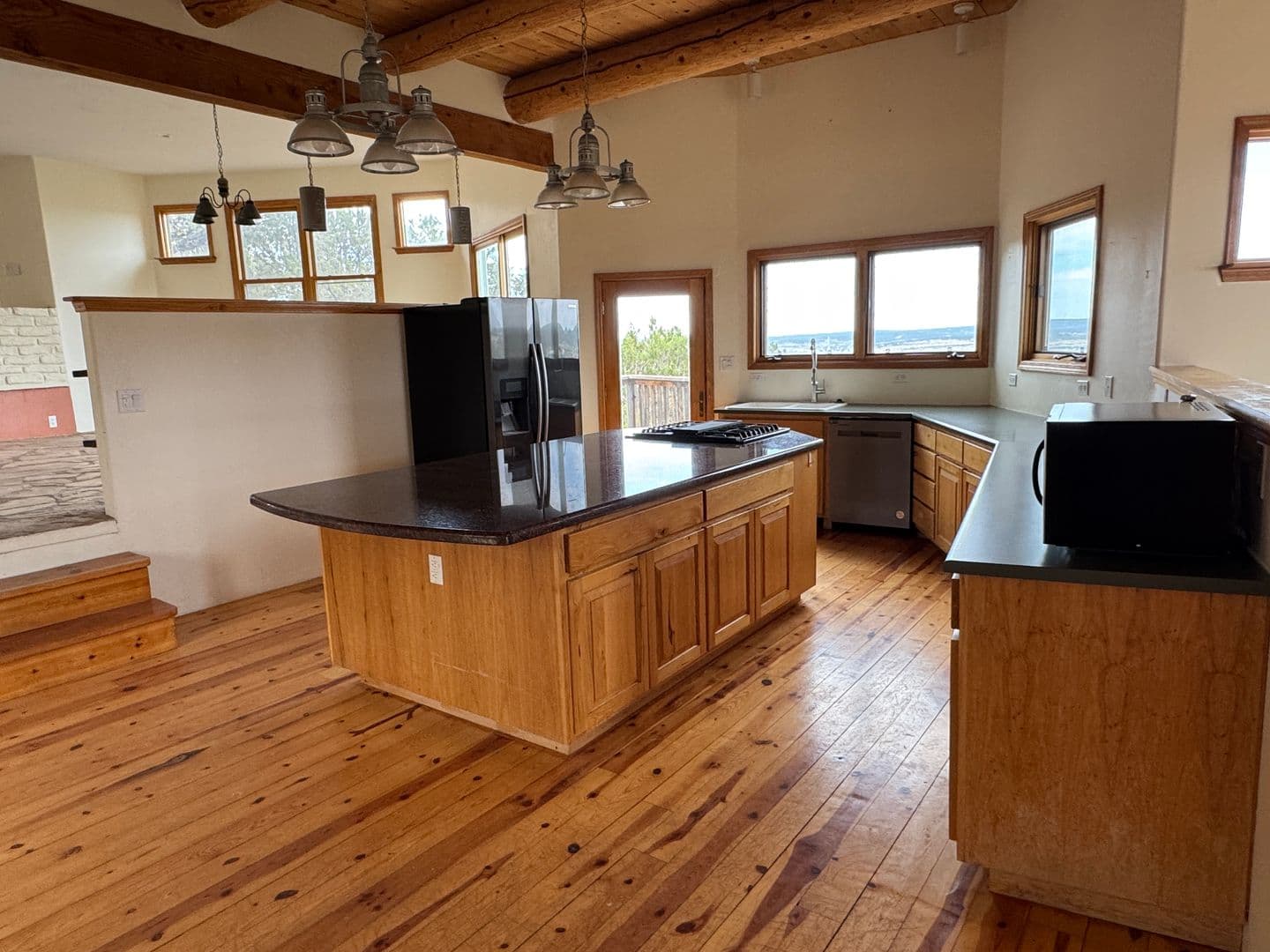Edgewood House: 10 Alta Ct