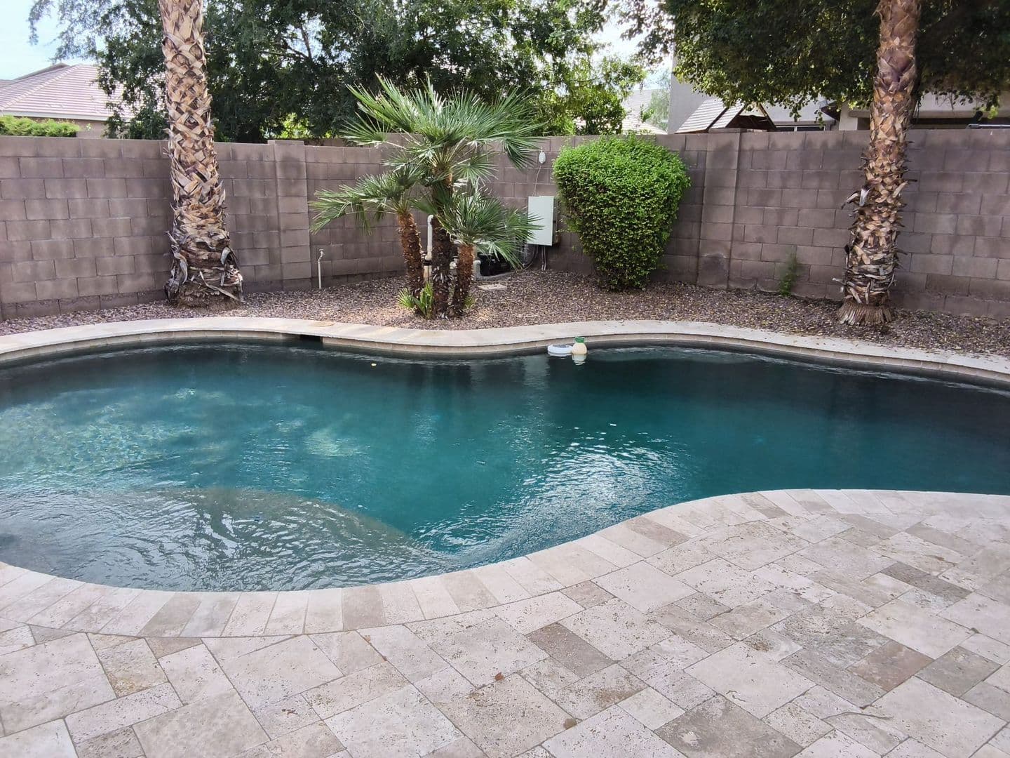 Mesa House: 3031 E Regina St