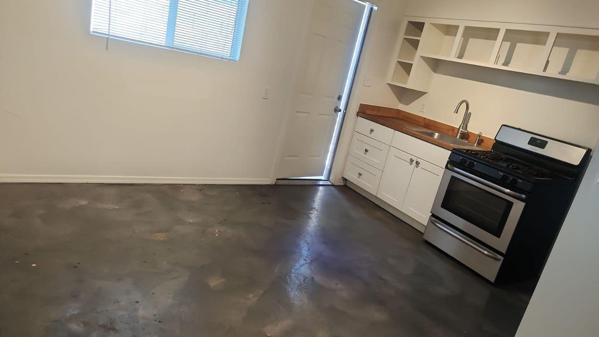 Phoenix Apartment: 3427 N 12th Pl