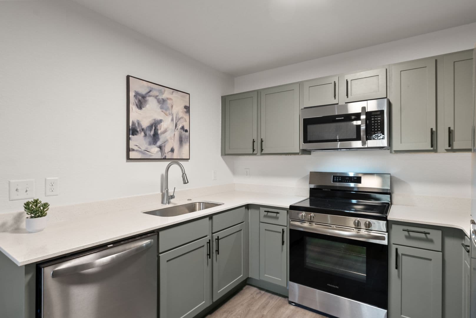 Fayetteville Apartment: 1767 W Bedford Loop