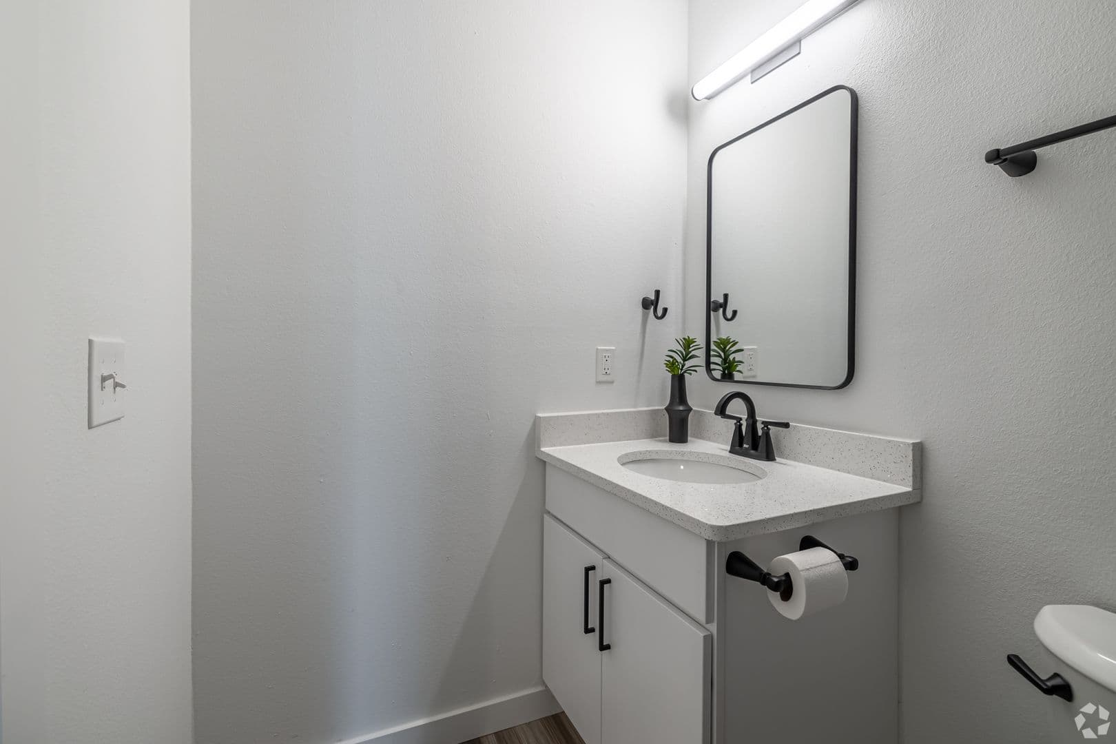 Fayetteville Apartment: 701 W Sycamore Street
