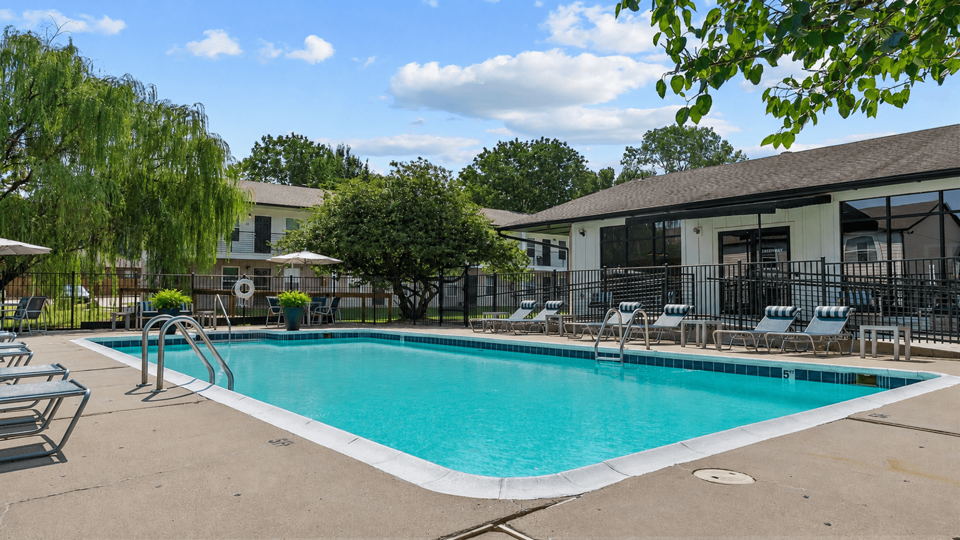 Fayetteville Apartment: 701 W Sycamore Street
