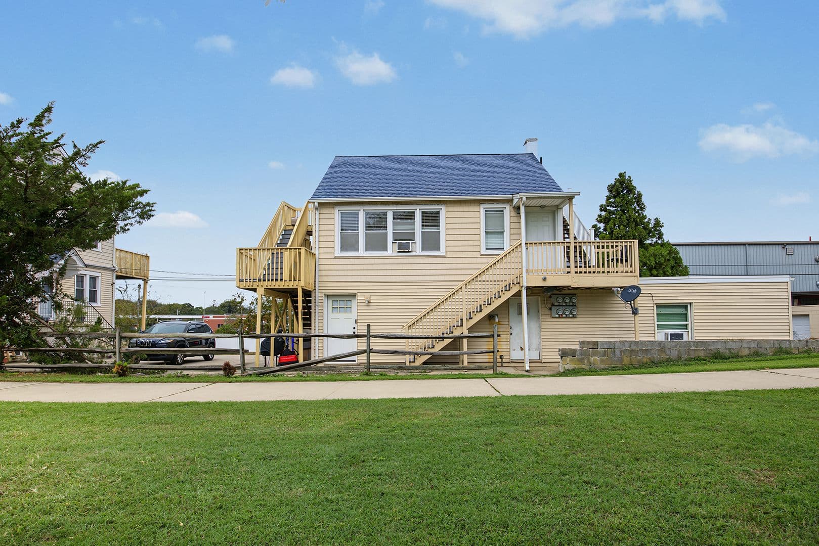 Somers Point Apartment: 1 Braddock Ave