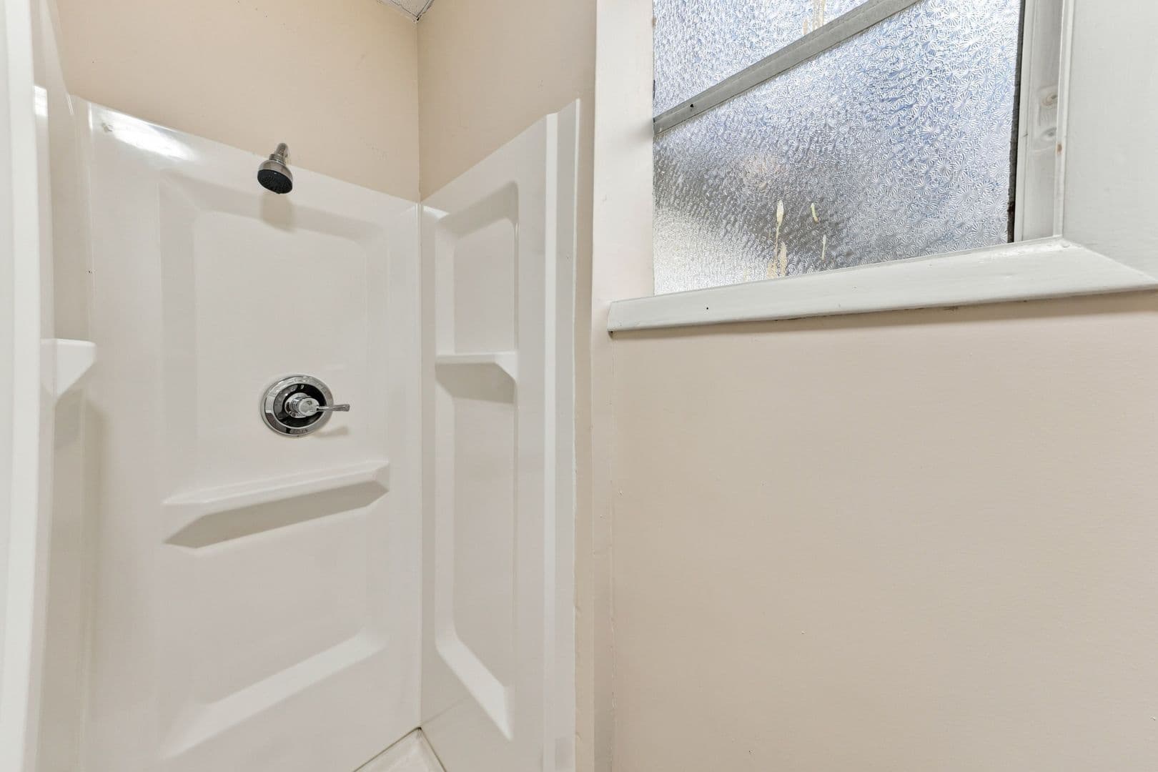 Somers Point Apartment: 805 W New York Ave