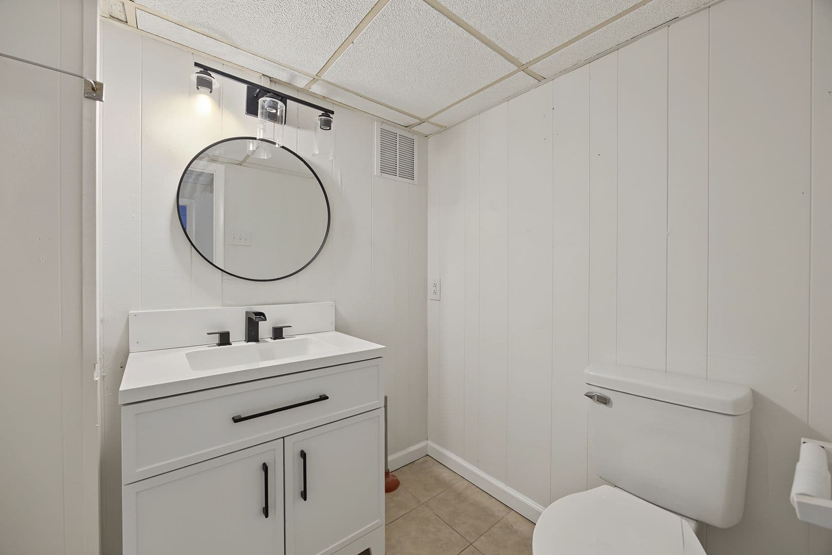 Somers Point Apartment: 1 Braddock Ave