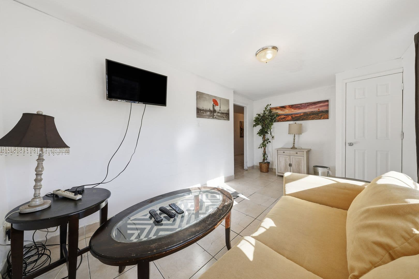 Somers Point Apartment: 805 W New York Ave