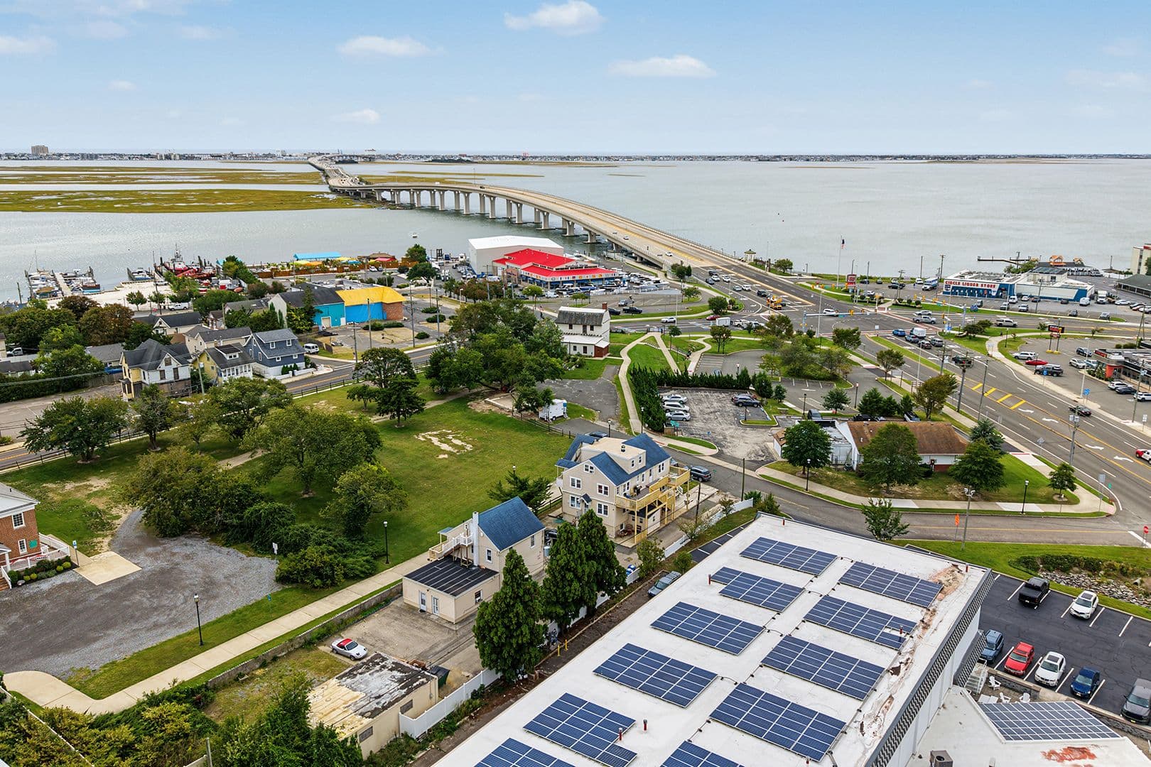 Somers Point Apartment: 1 Braddock Ave
