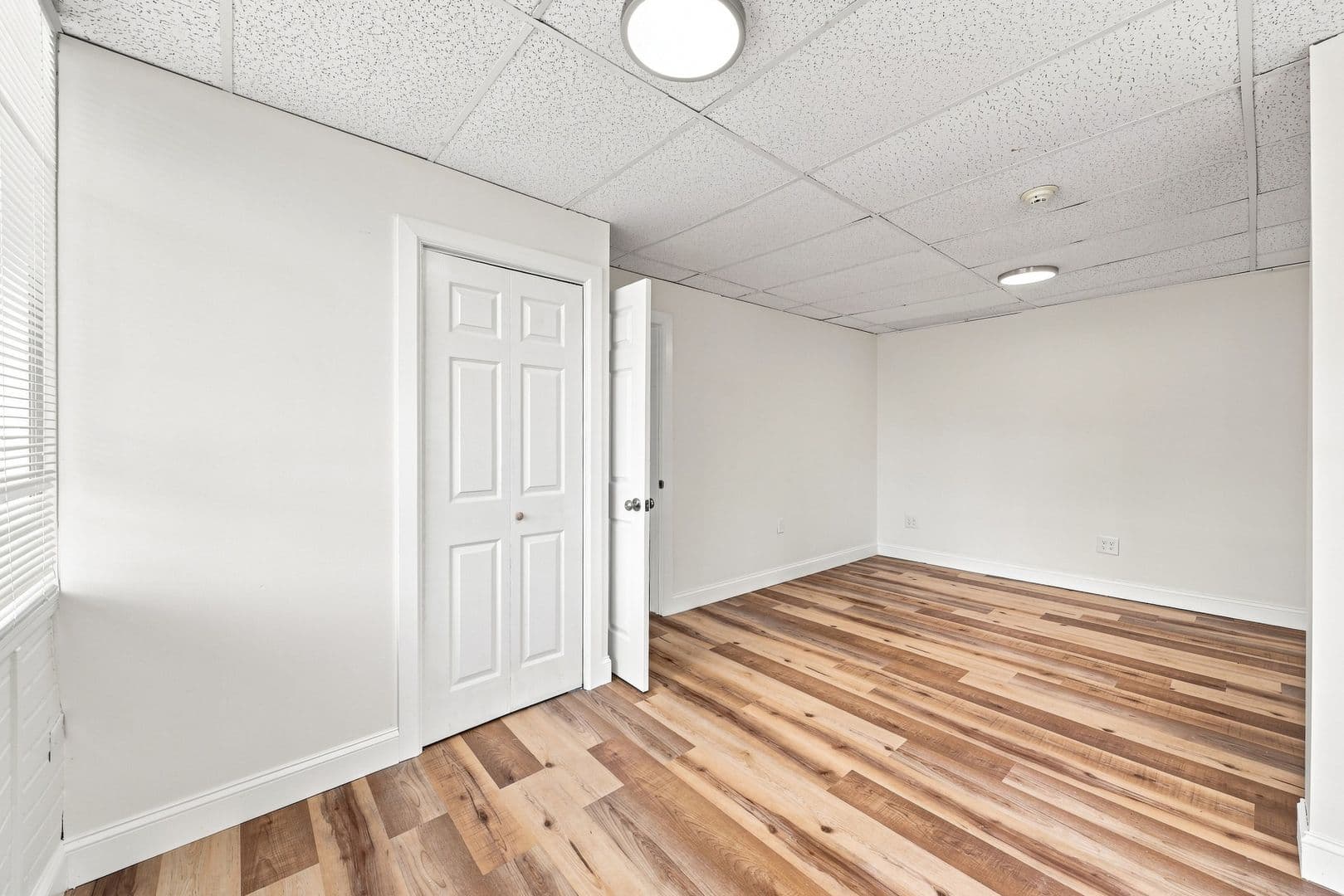 Somers Point Apartment: 805 W New York Ave
