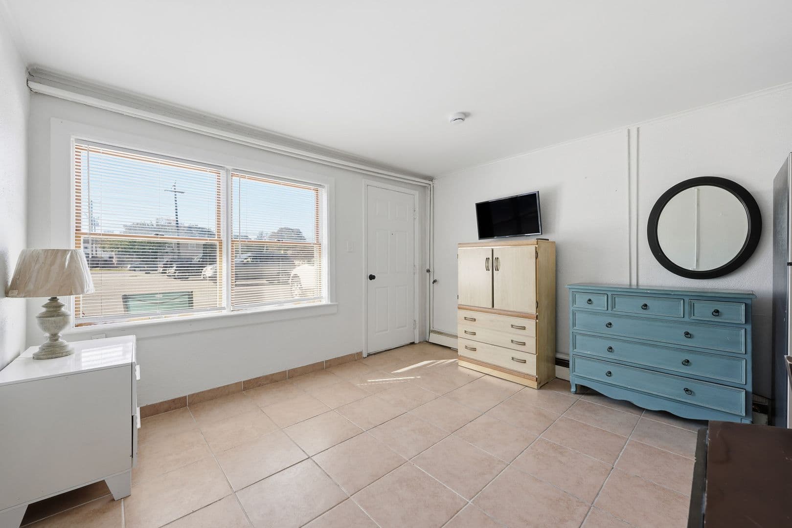 Somers Point Apartment: 805 W New York Ave