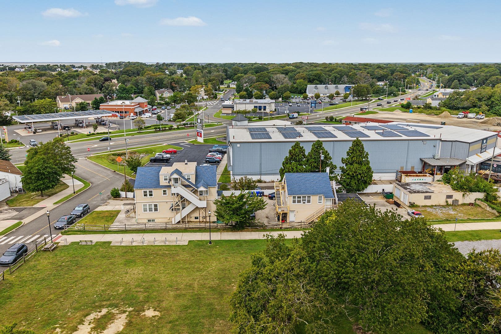 Somers Point Apartment: 1 Braddock Ave
