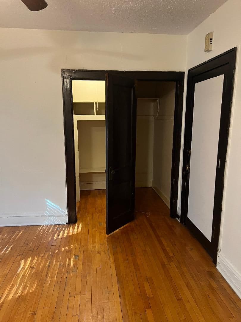 Minneapolis Apartment: 1905 Stevens Ave So.