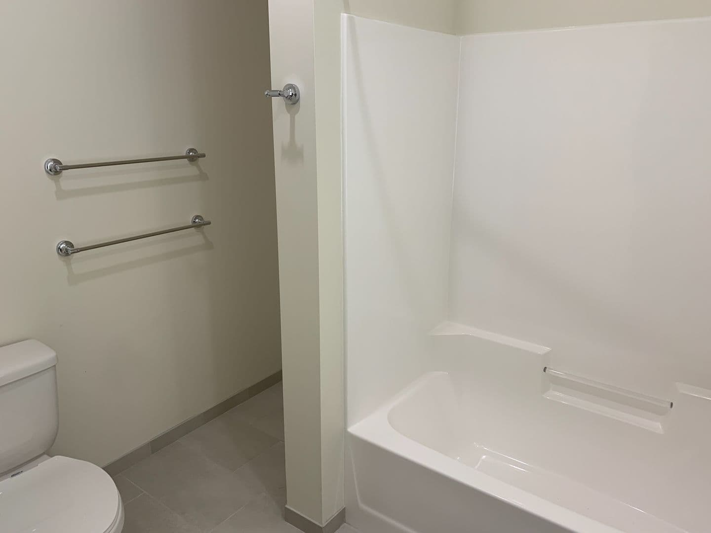 Duluth Apartment: 333 N.1st Ave. West,