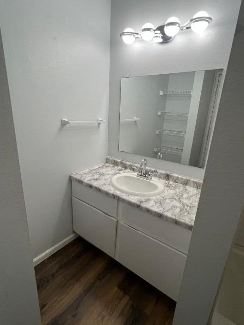 White Bear Lake Apartment: 3515 Century Ave N.