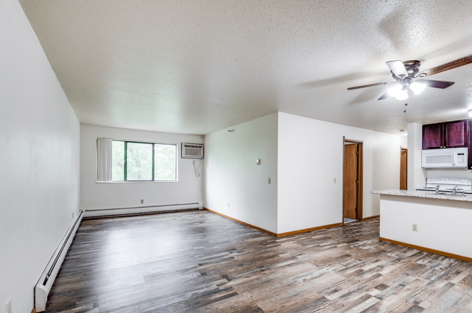 White Bear Lake Apartment: 3515 Century Ave N.