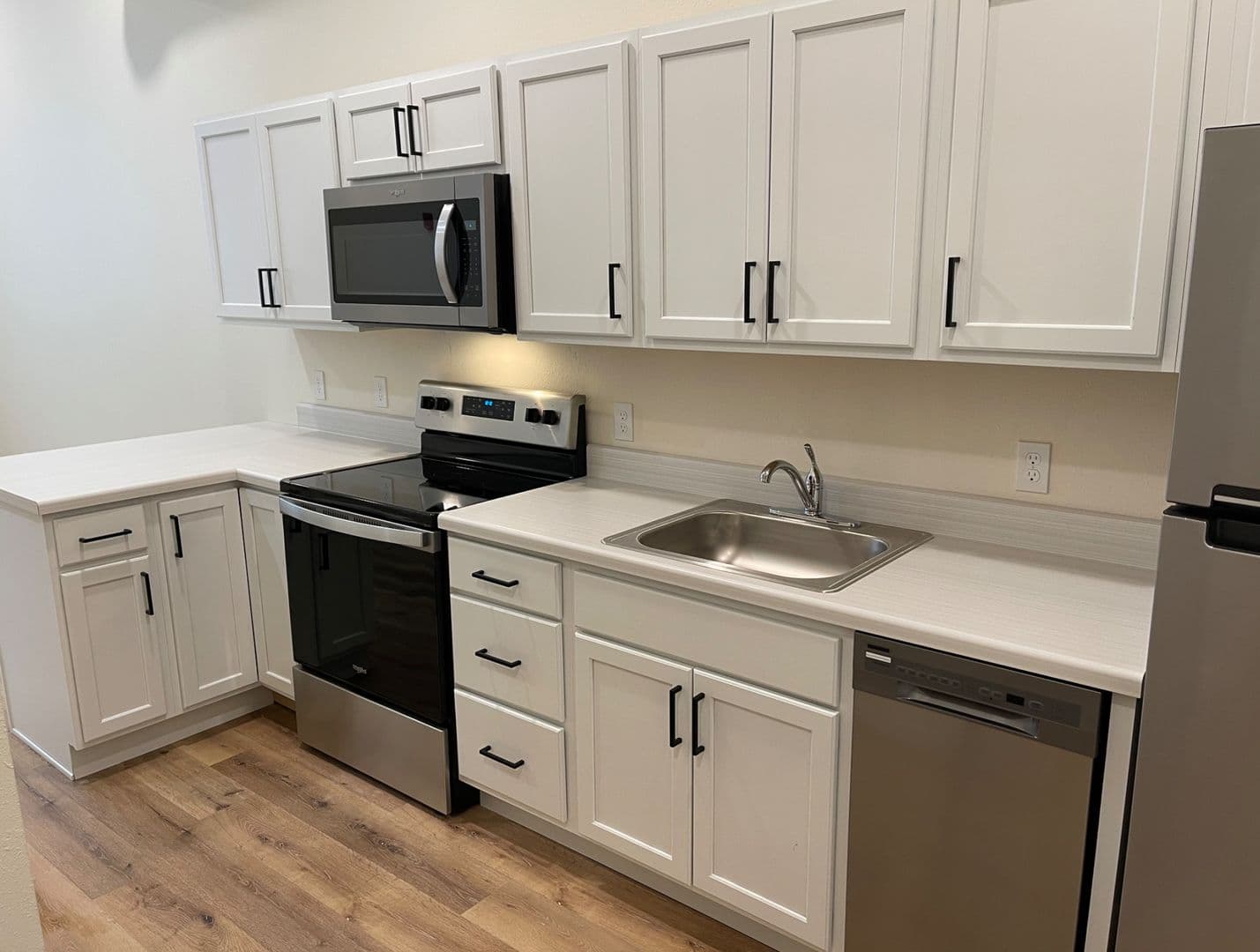 Duluth Apartment: 2803 West Superior St.