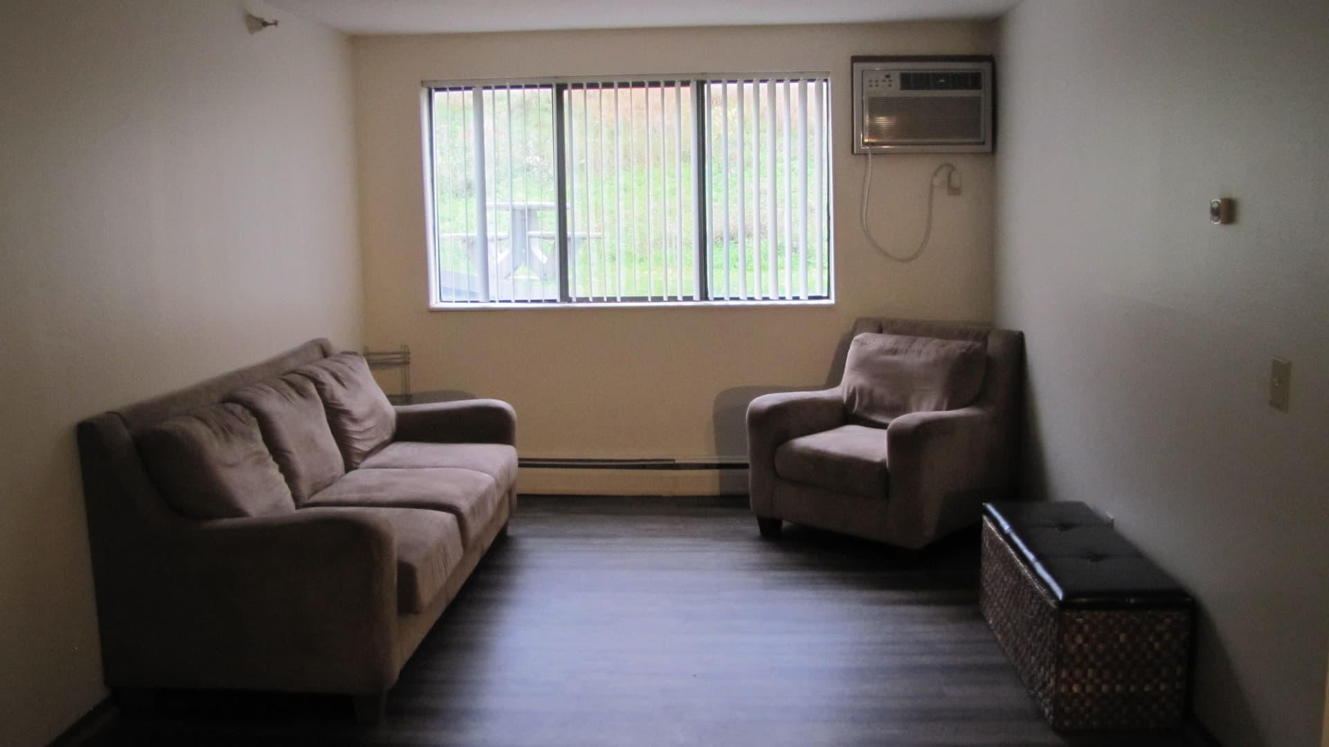 White Bear Lake Apartment: 3515 Century Ave N.