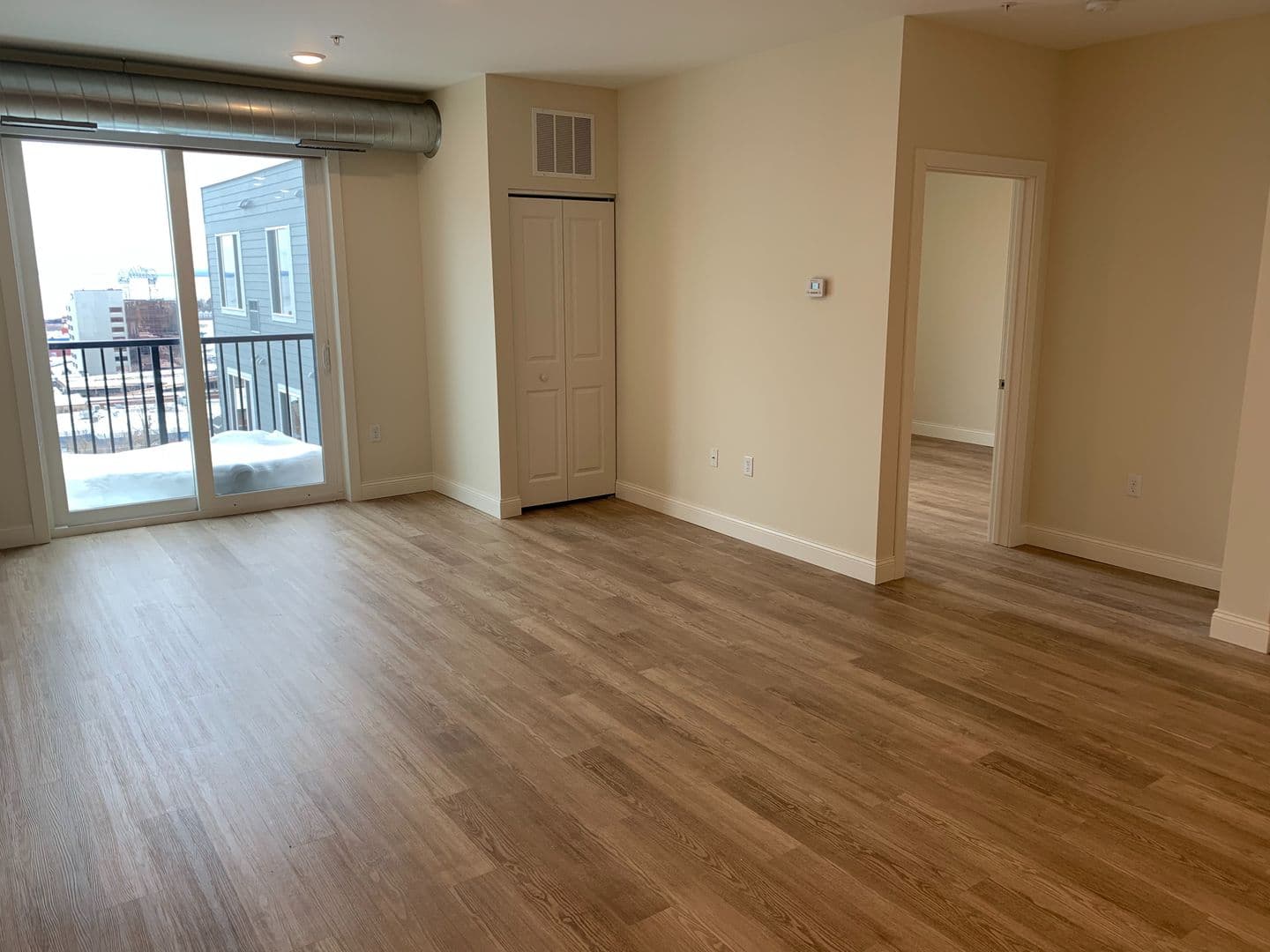 Duluth Apartment: 333 N.1st Ave. West,