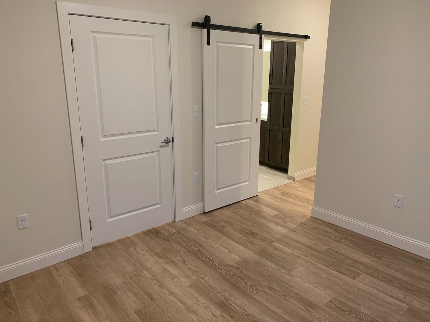 Duluth Apartment: 333 N.1st Ave. West,