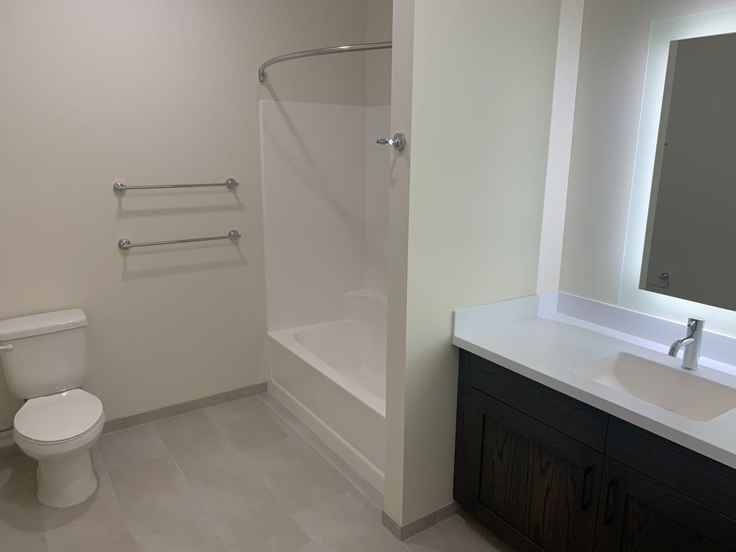 Duluth Apartment: 333 N.1st Ave. West,