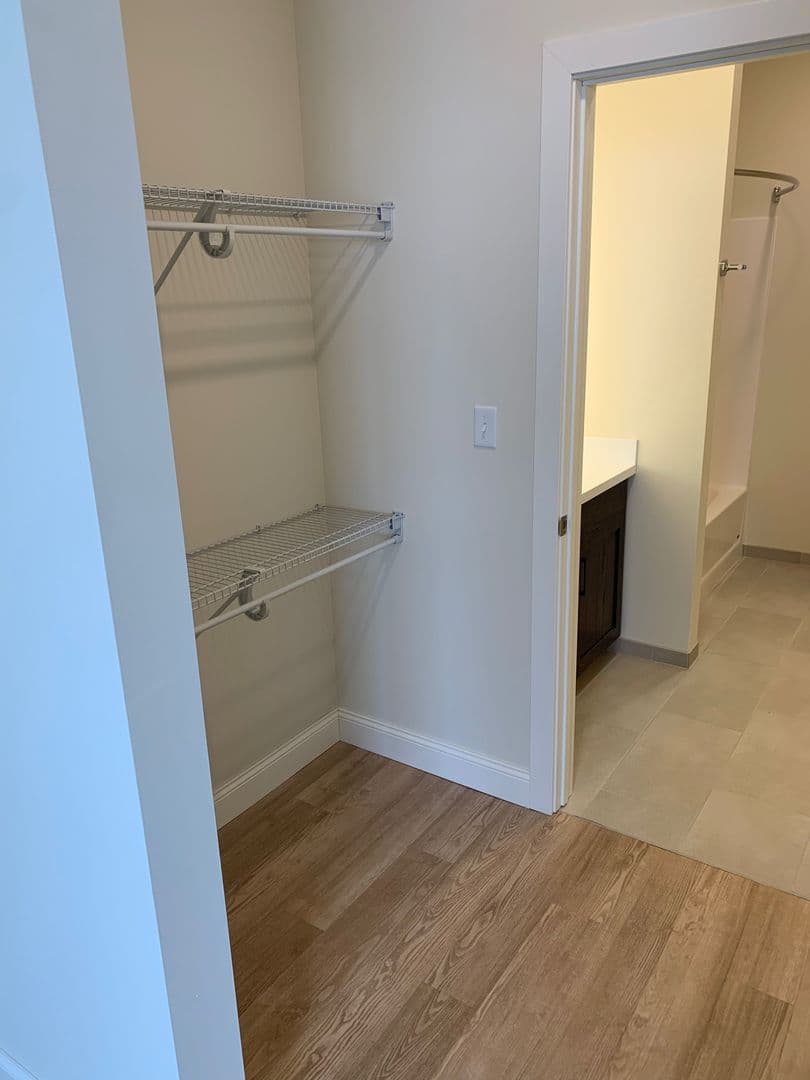Duluth Apartment: 333 N.1st Ave. West,