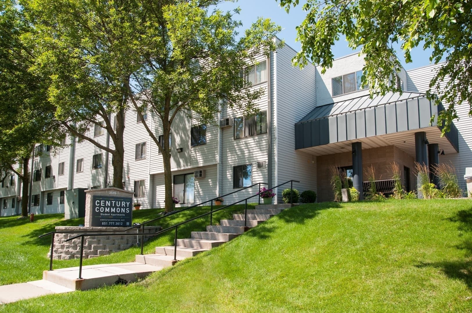 White Bear Lake Apartment: 3515 Century Ave N.